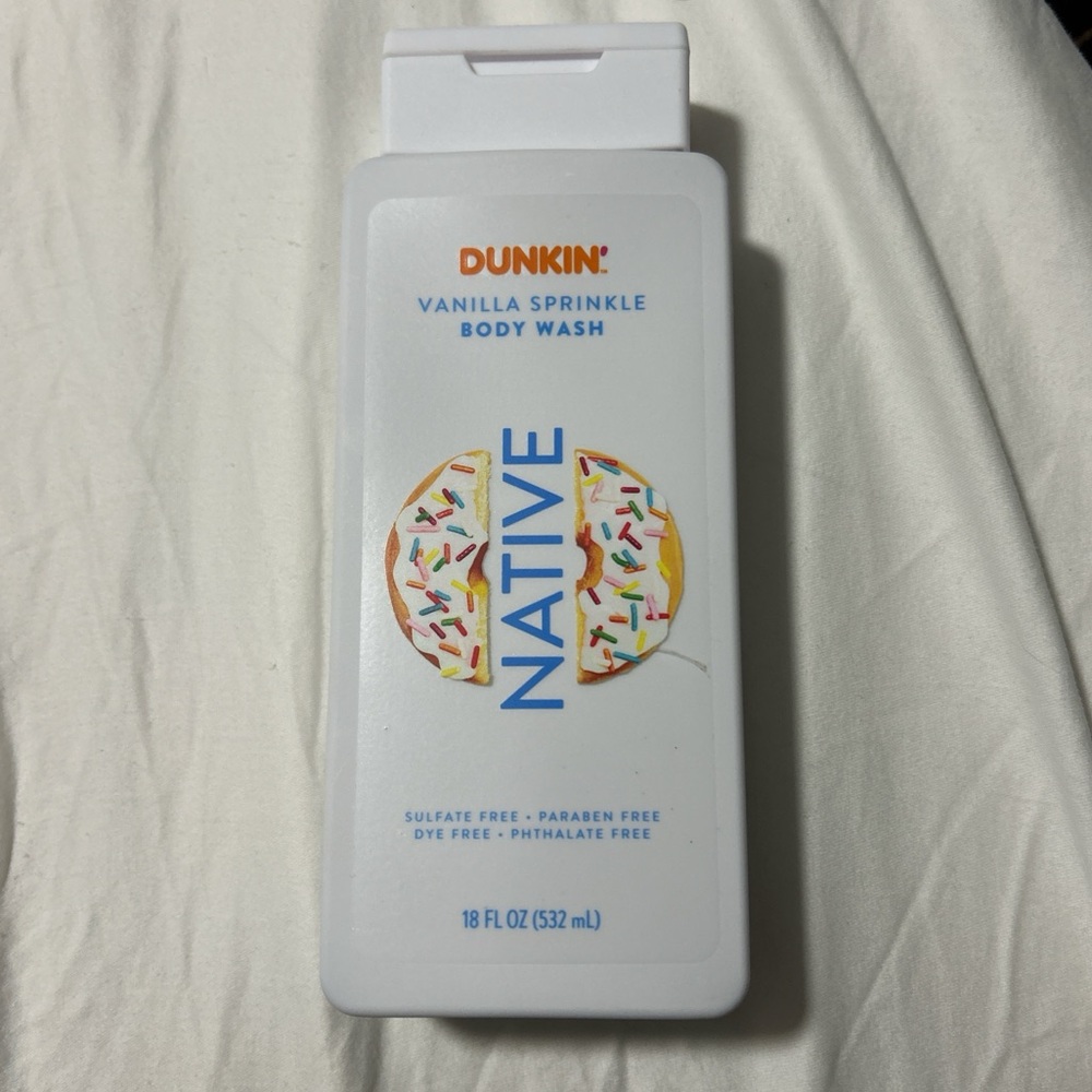 Native Dunkin Vanilla Sprinkle Body Wash - White with Multicolor Sprinkles